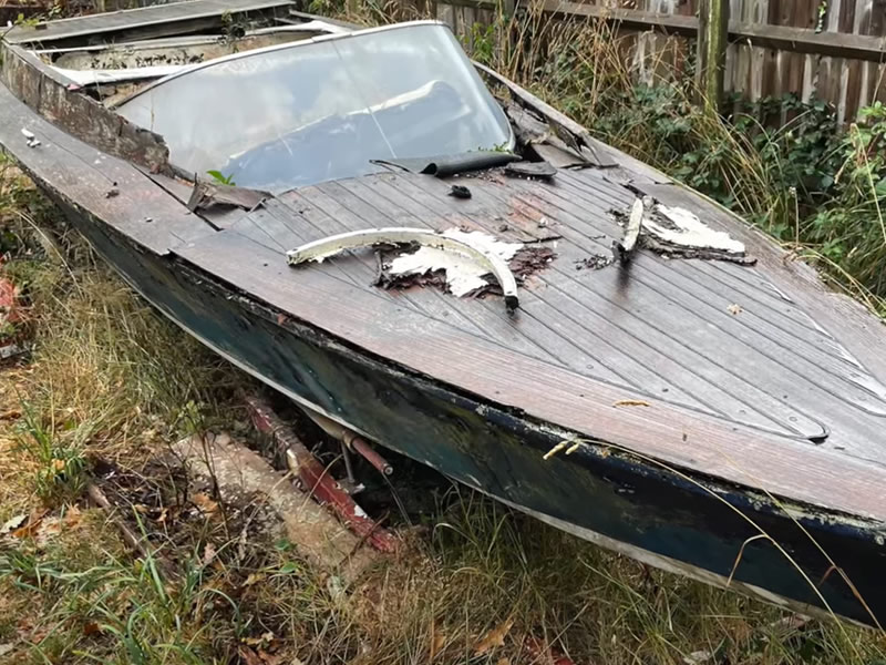 Derelict Boat Disposal in Hampshire Garden [Video]
