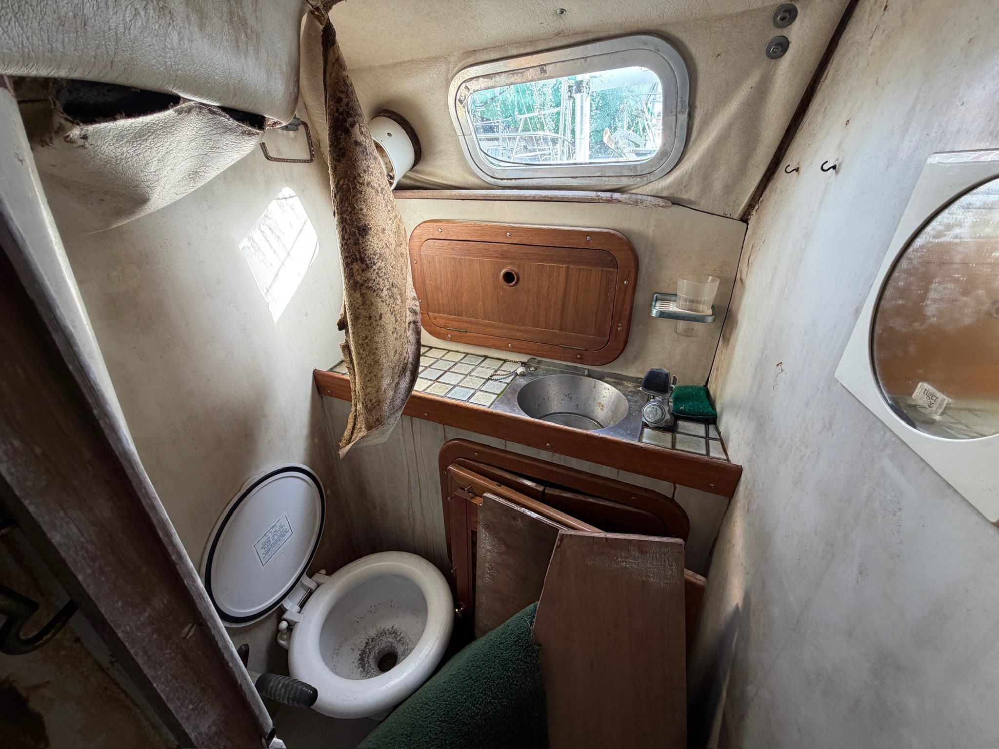 Colvic Countess 33 Pic 27